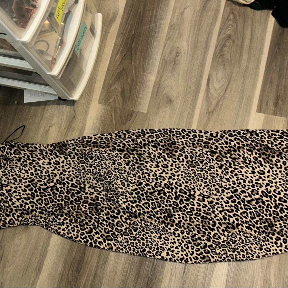 Bodycon leopard print dress